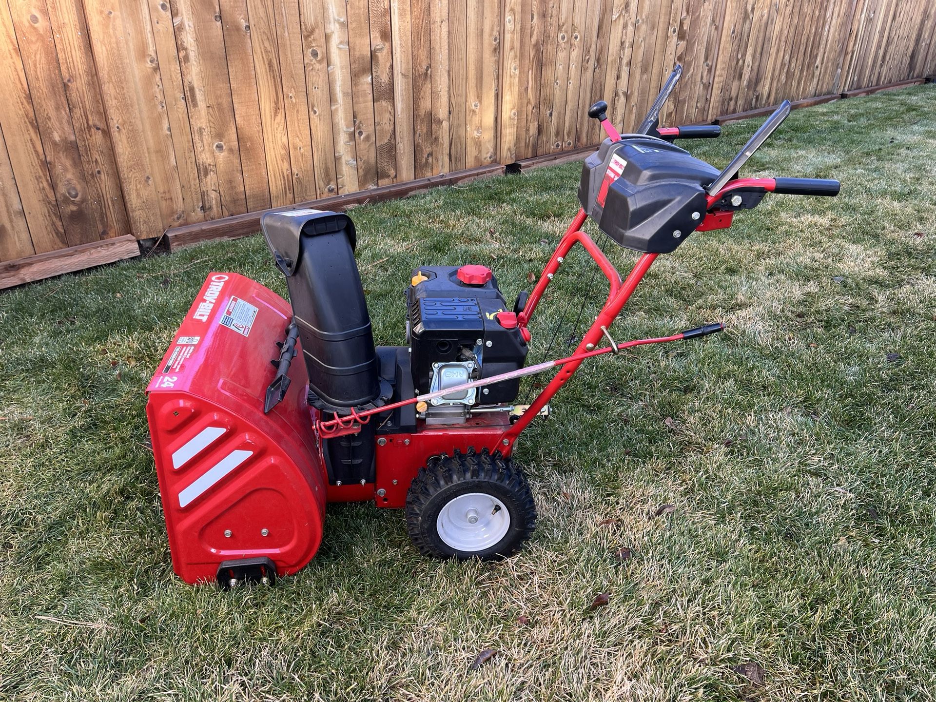 Troy-Bilt Storm 2410