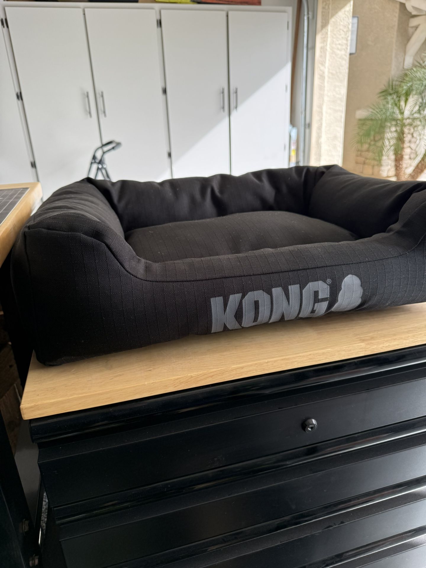 KONG 4-Sided Cuddler Dog Bed