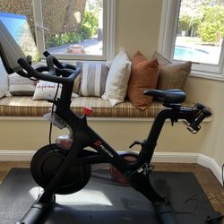 Gently Used 2nd Generation Peloton 