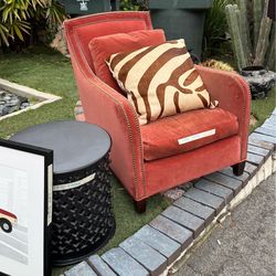 FREE CHAIR, SIDE TABLE, FRAMED ART