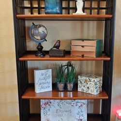 Pier 1 Imports 5 Shelf Folding Book Shelf 