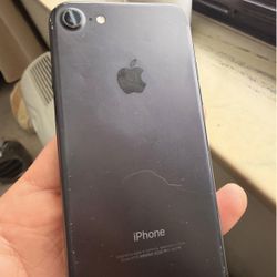 iPhone 7 32gb Carrier Unlocked   Great Condition