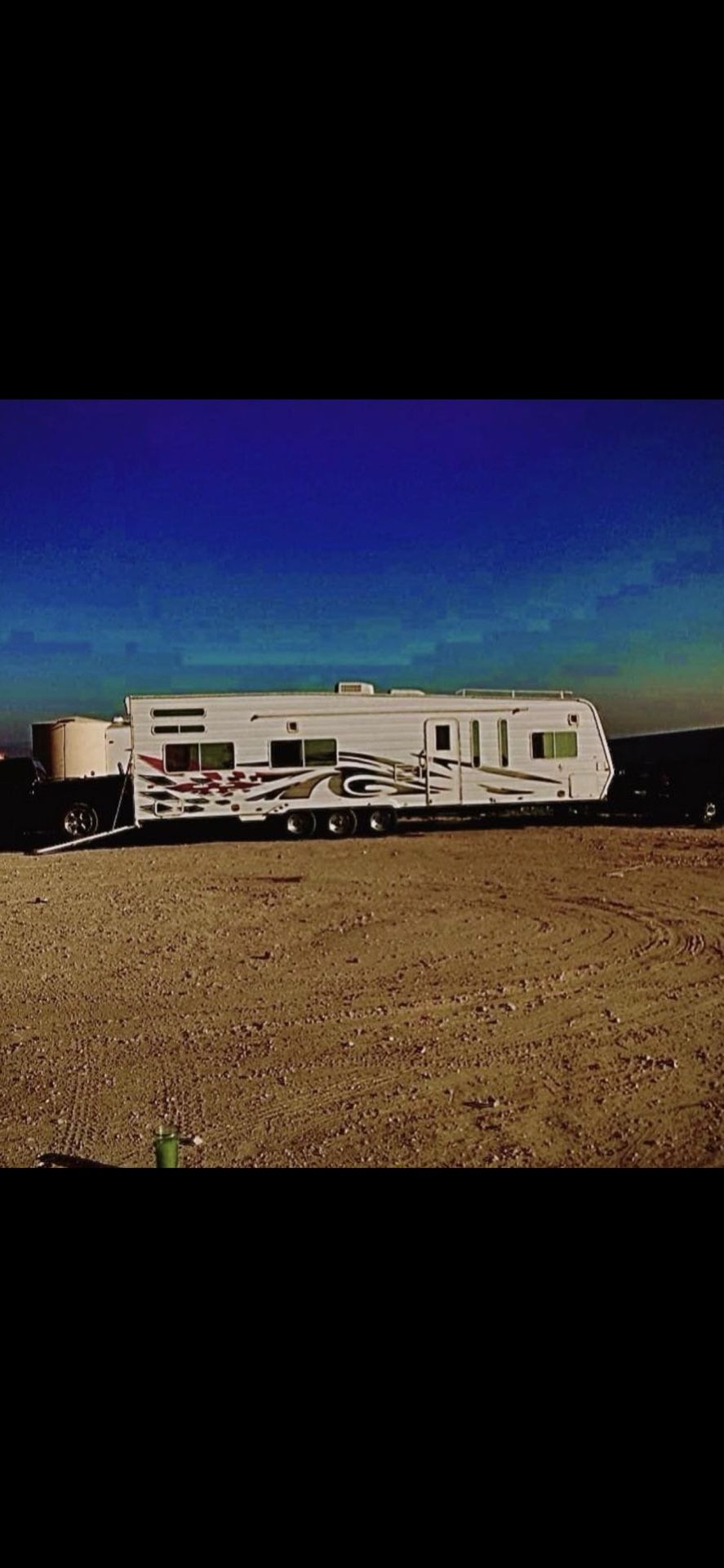 Weekend Warrior 32fsw Toybox for Sale in San Diego, CA OfferUp