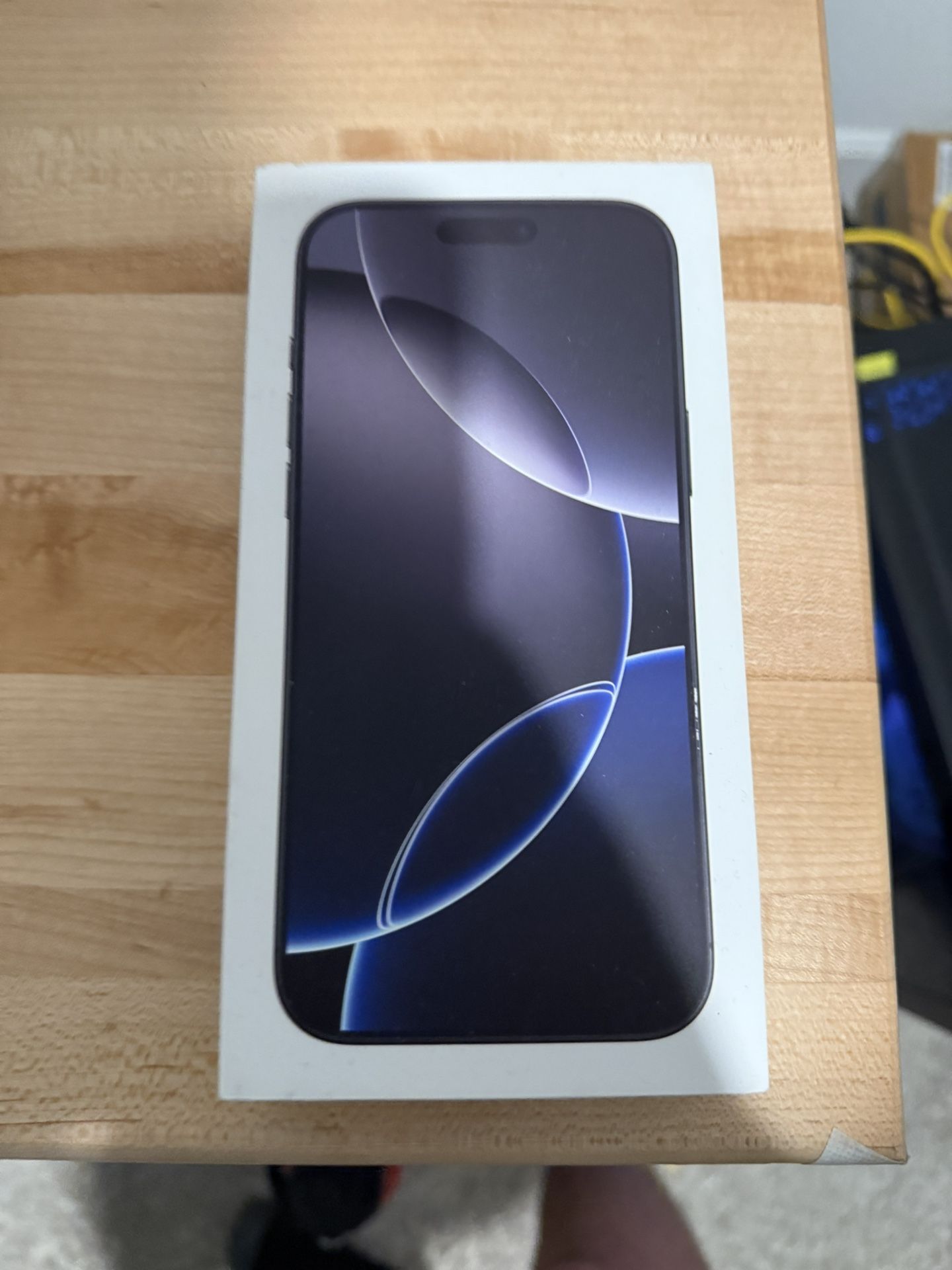 NEW IPHONE 16 PRO MAX 512gb