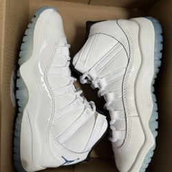 DS Jordan Legend Blue size 12C