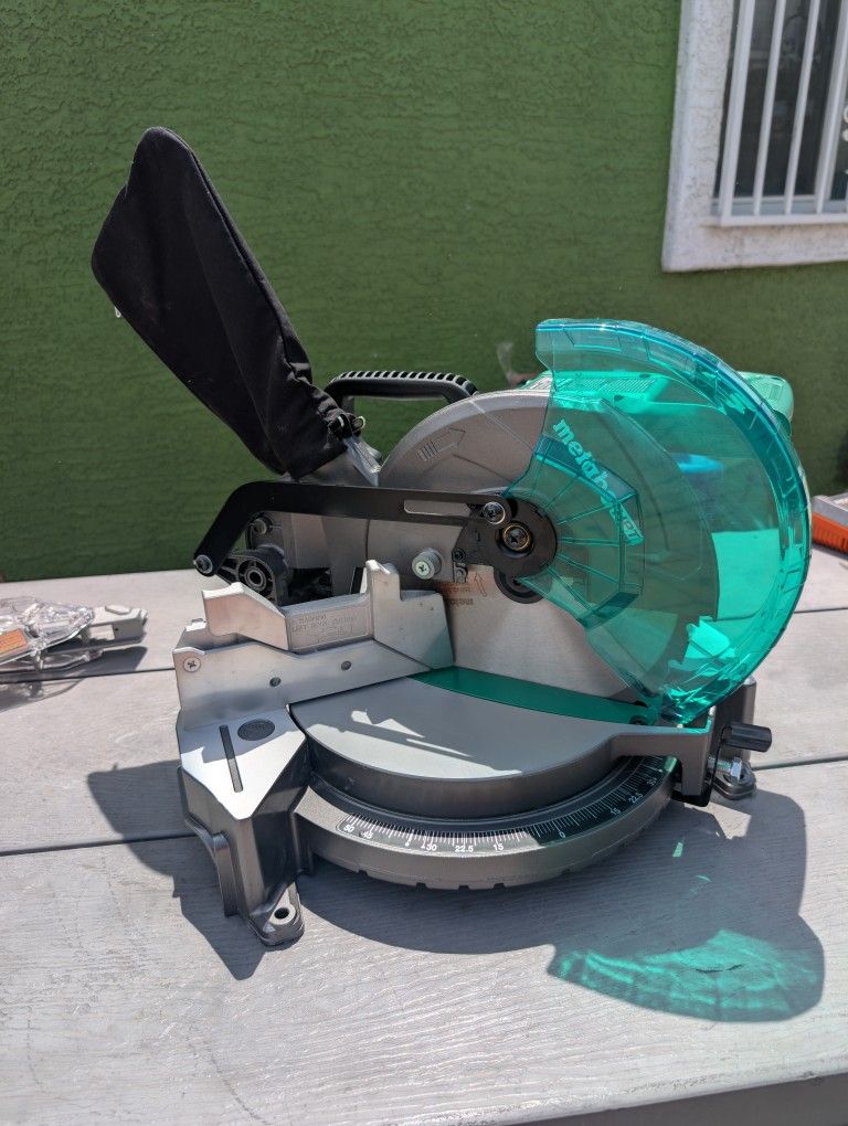 Miter Saw