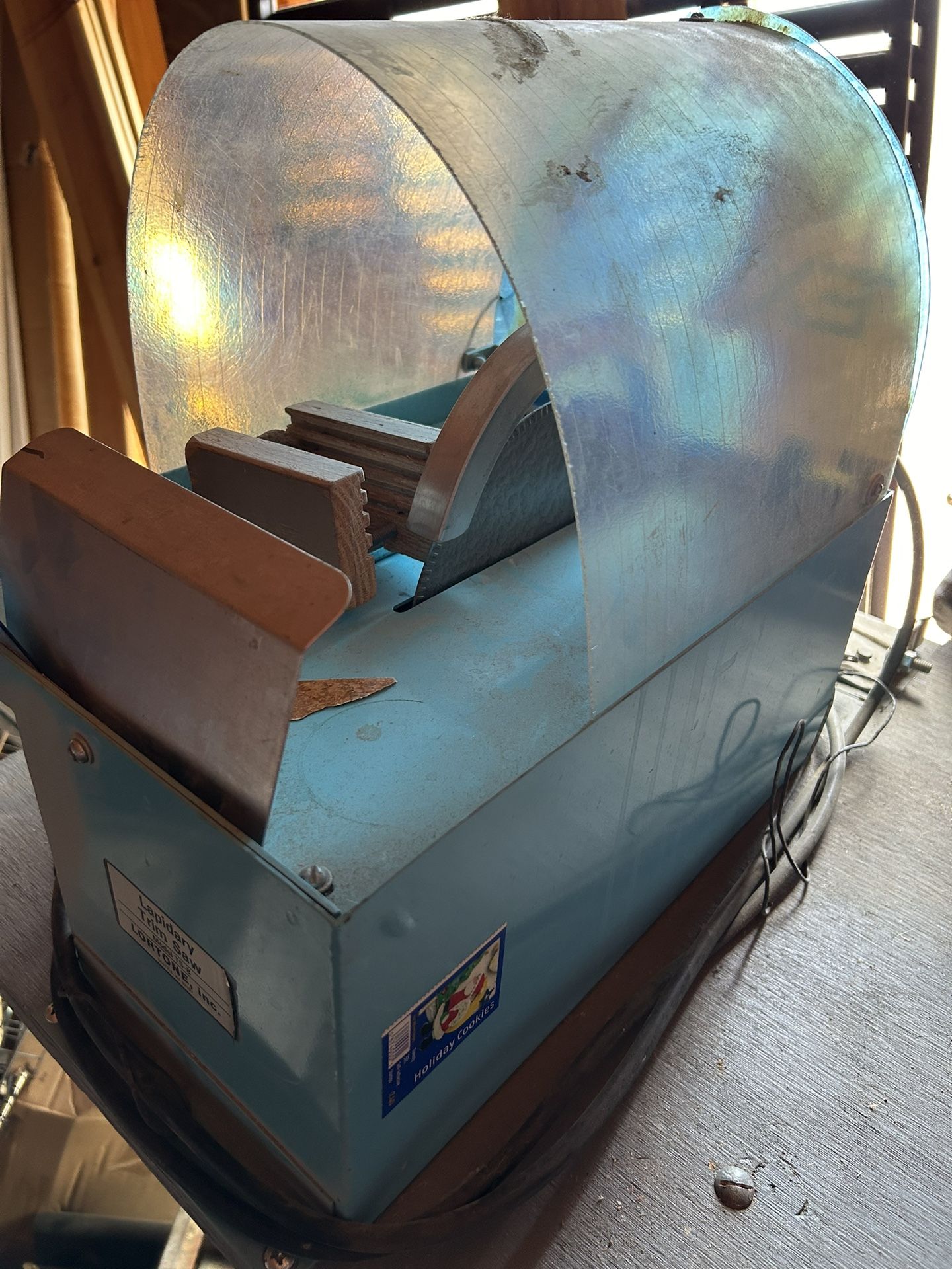 Lapidary Rock Cutting Saw