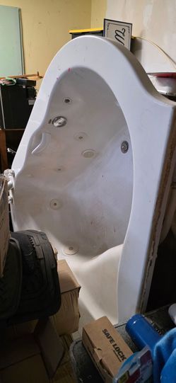 125$ jacuzi