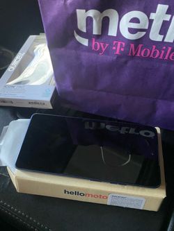 Moto g 2025 in the box