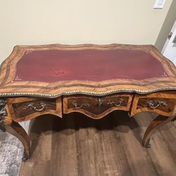 Beautiful Antique Table 