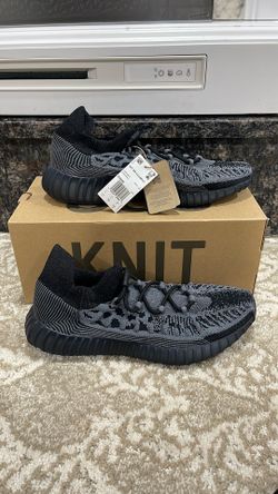 Yeezy 350 V2 Compact Size 11 And 1/2