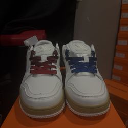 LV shoes 9.5 US