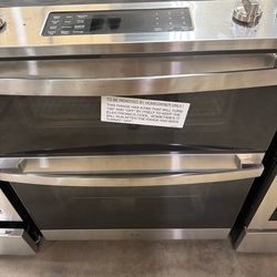 Brand new GE electric double oven 6.6 cu ft. No-Preheat Air Fry in Stainless Steel