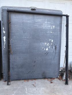 Tapa y puerta de Nissan