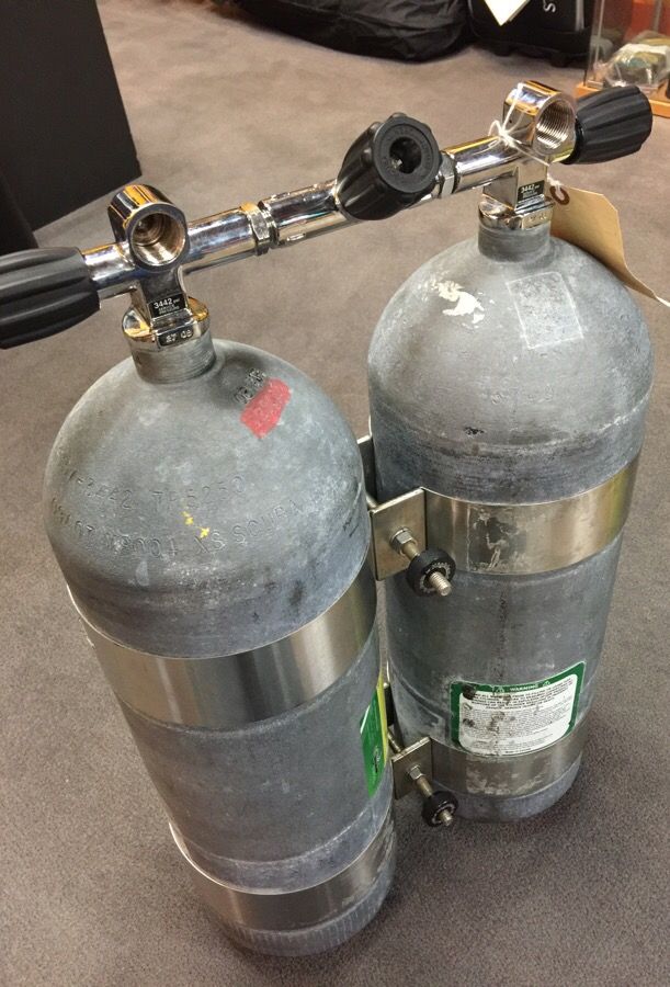 Scuba tanks. Twin 100s for Sale in WA OfferUp
