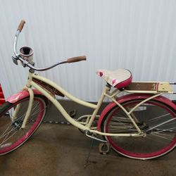 Panama Jack pink bike with cup Holder and Rack