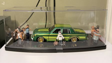 Diecast diorama