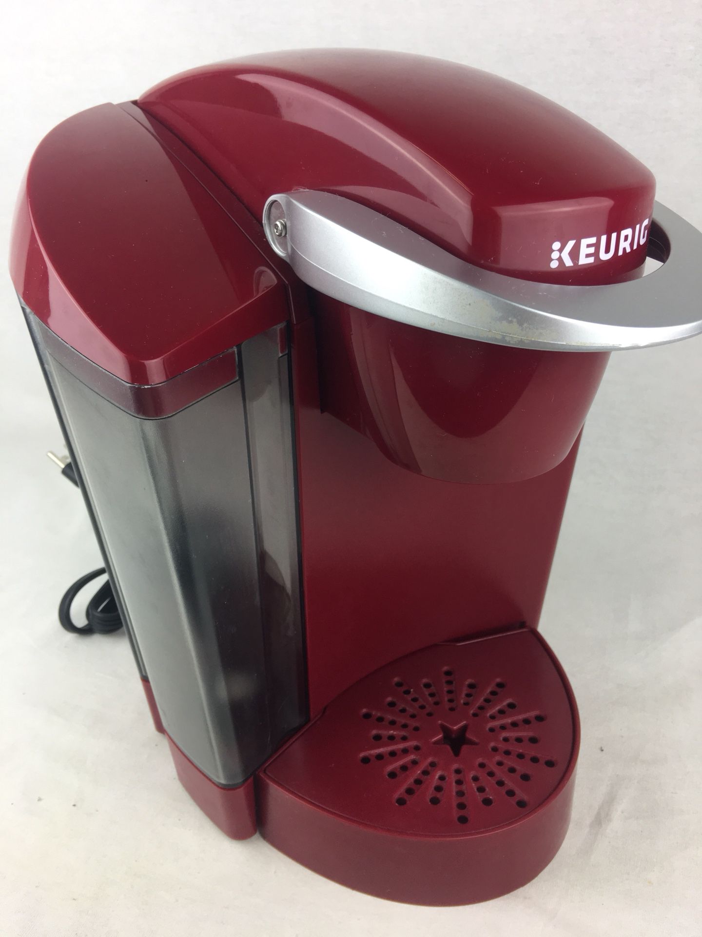 Keurig K40 Single-Serve Coffee Maker Red Very Good Descaled