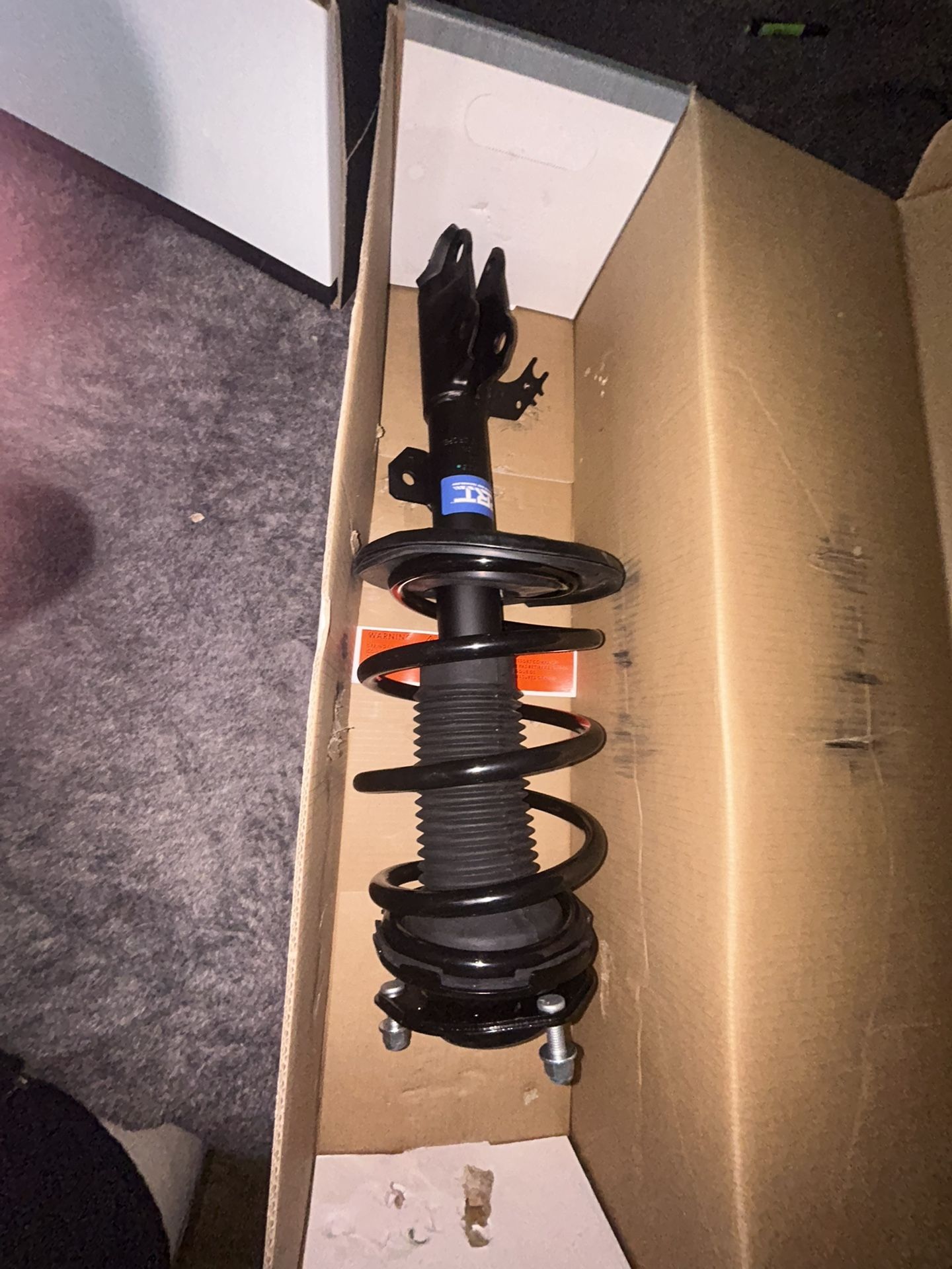 New Front Struts Fits 2012 To2014 Toyota Camry 180.00