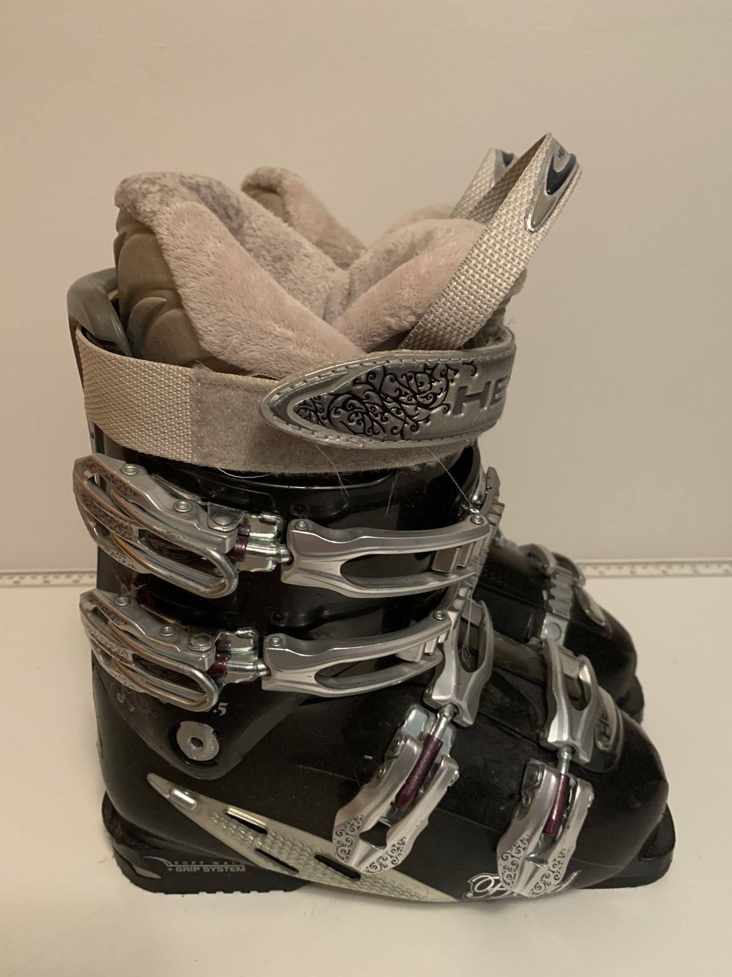 Head Ski Boots. Size 23-23.5