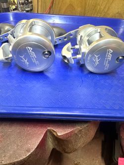 Avet MXL 6/4 and MXJ 6/4 2-Speed Reels in Excellent Condition