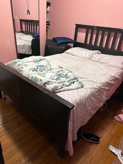 Moving sale