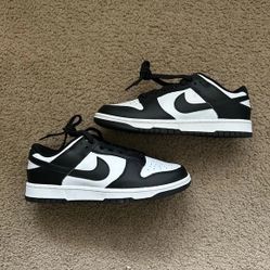 9.5/10 NIKE PANDAS  SZ 9
