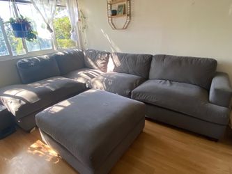 Sectional couch