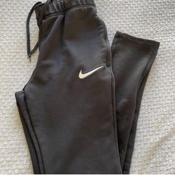 Nike athletic pants 