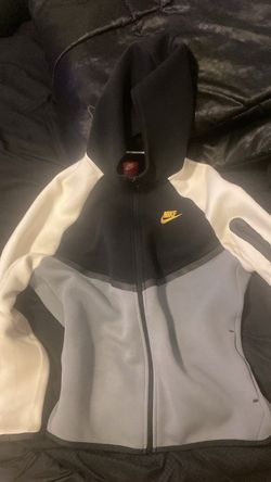 Nike tech
