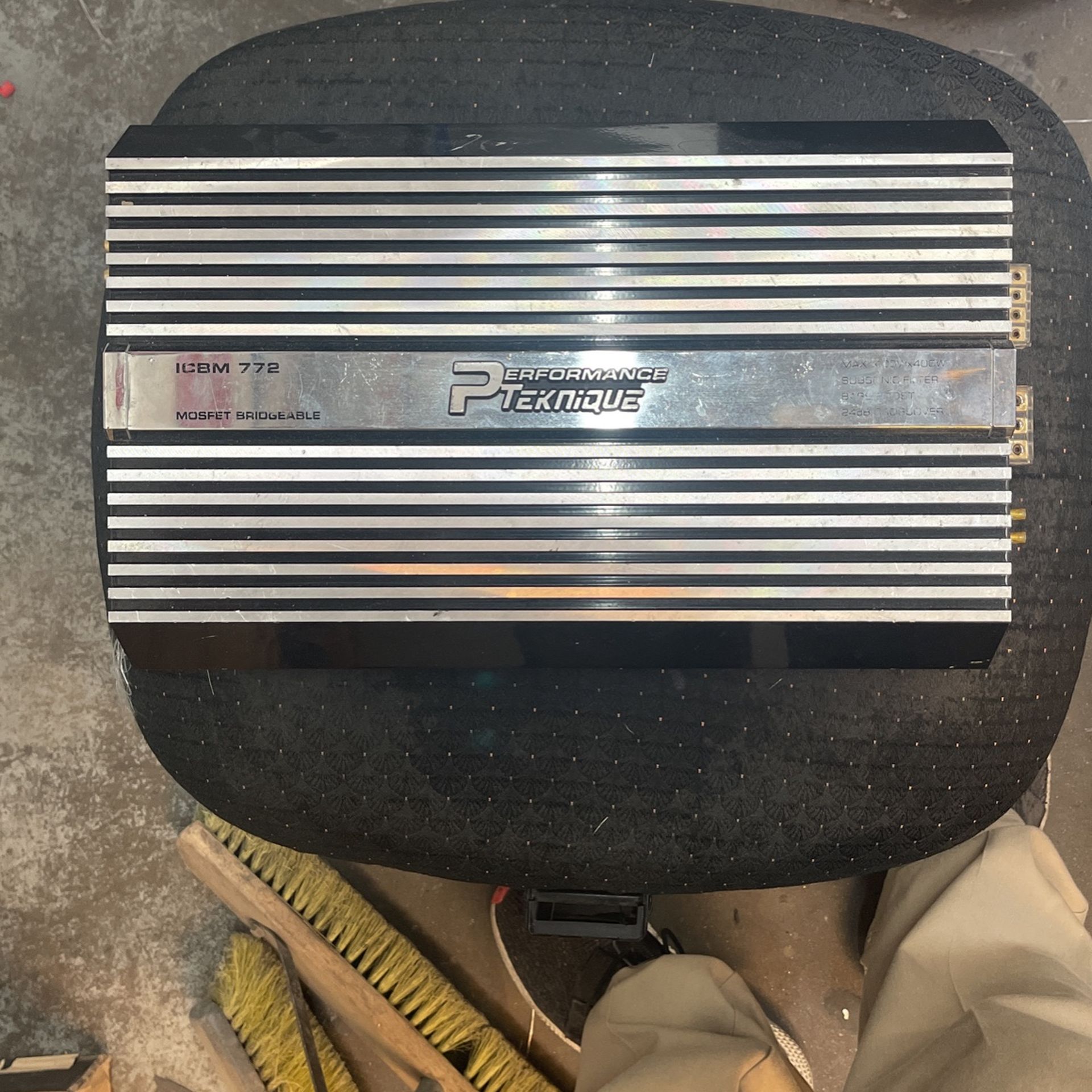 High Powered 2 Channel Amplifier