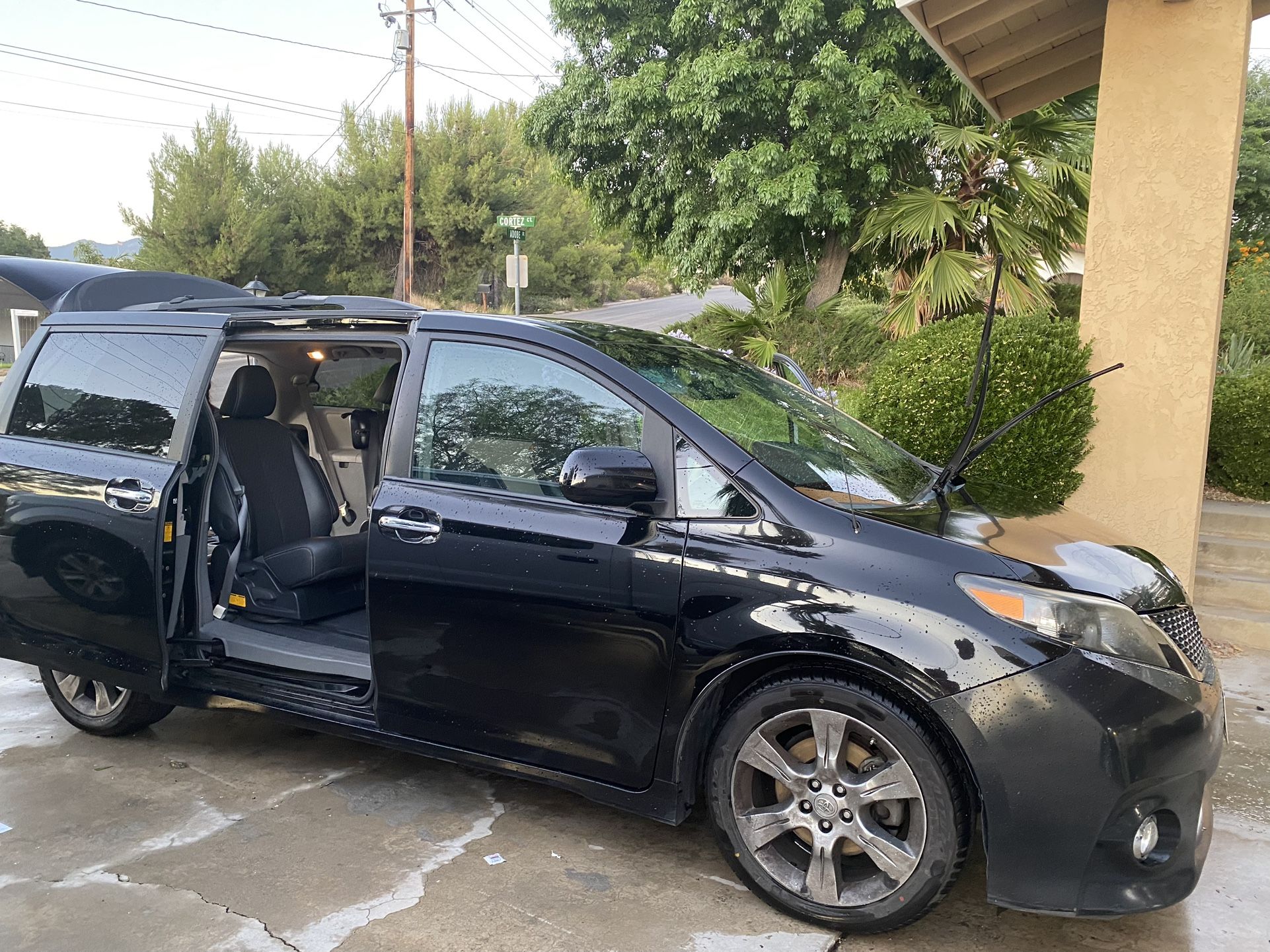 2014 Toyota Sienna
