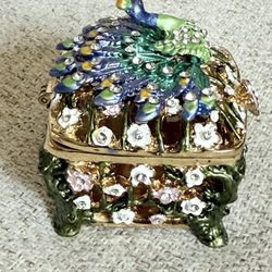 Vintage Antique high quality Metal Jewelry Box - Mini Peacock Figurine Trinket Organizer Box. Hinged. Hand-Painted. And Vintage Antique high quality M