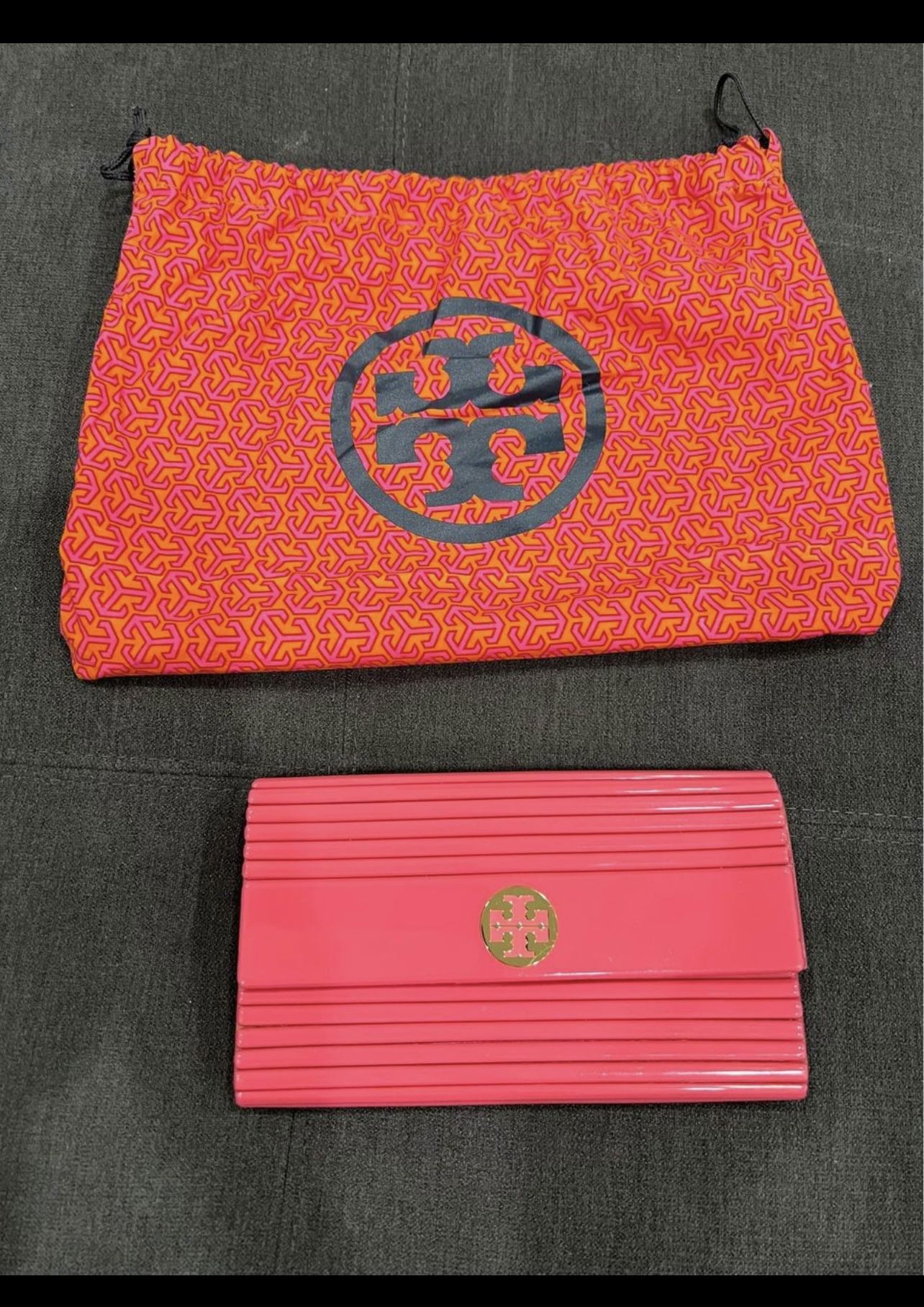 Tory Burch Clutch for Sale in Chicago, IL - OfferUp