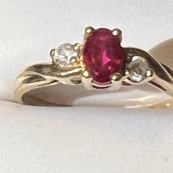 10K yellow gold Ruby ring Sz7 real 10K solid gold. 