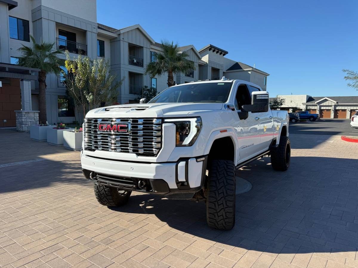 2024 GMC Sierra