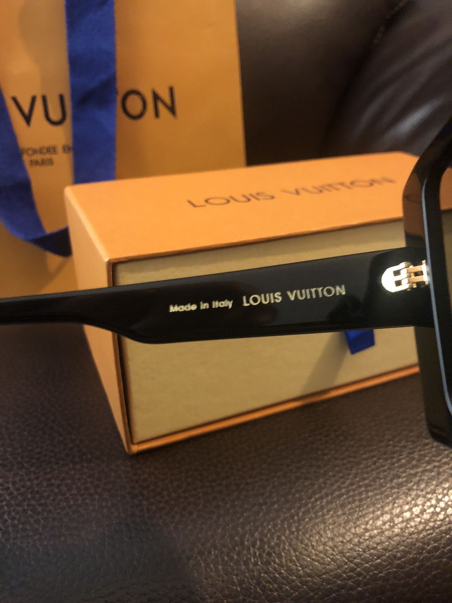 Louis Vuitton- IN THE MOOD FOR LOVE 👓 Sunglasses [Z1294W