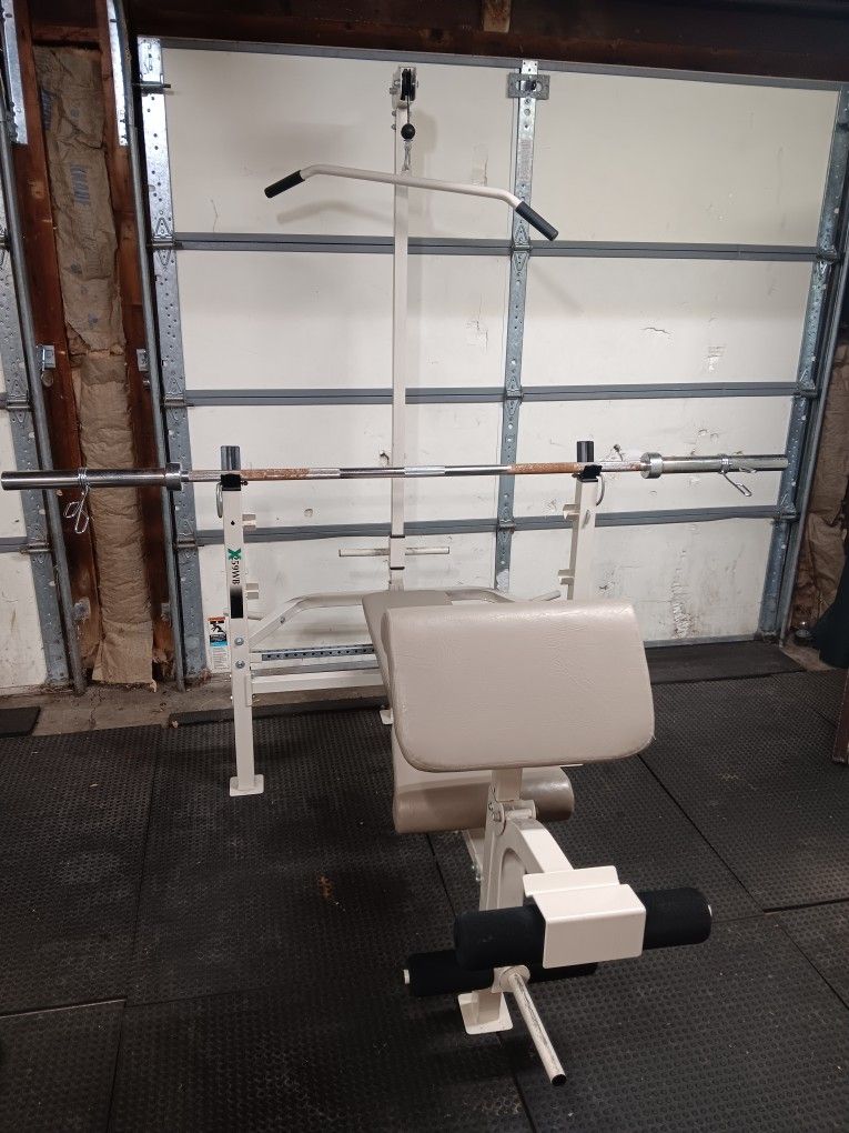 Weight Bench With Bar