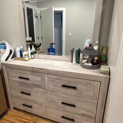 6 Drawer Dresser + Mirror