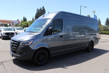 2024 Mercedes-Benz Sprinter