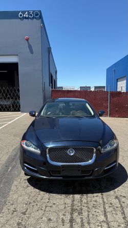 2011 Jaguar XJ-Series