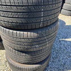 255/45r20 Kuhmo Tires En Excelentes Conditiones De Vida Las 4 