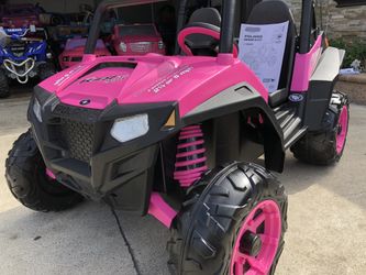 NEW CONDITION Pink Polaris Ranger RZR 12volt electric kids ride on