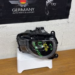 Land Rover Defender  Rh Headlight Complete Oem