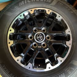 Toyota rims  6x139.7 