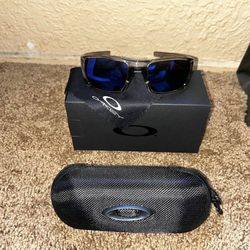 BRAND NEW OAKLEY FUEL CELL 