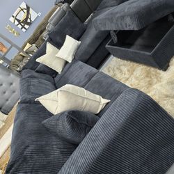 ✨️ Sectionals, 2pc Sofas ✨️ Furniture Queen Bedrooms, Dining Avail