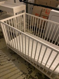 Crib / High Chair/ Changing Table 