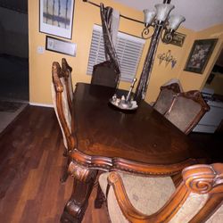 Dinner Table 