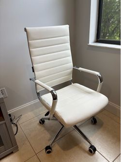 White EcLife Office Chair - Like New